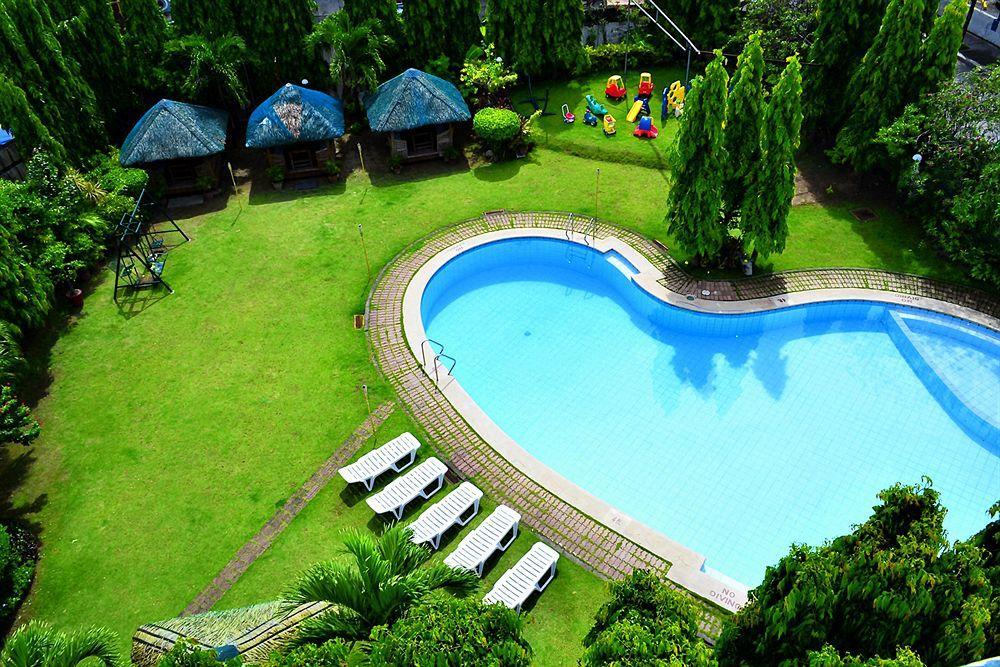 Days Hotel By Wyndham Batangas Exterior foto