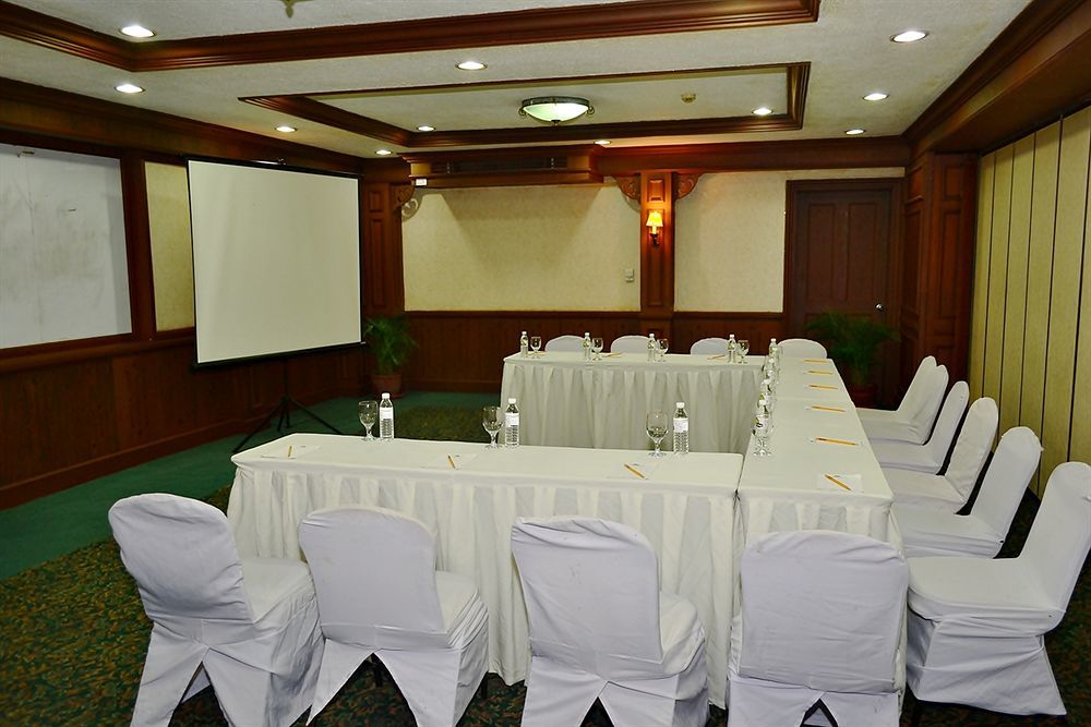 Days Hotel By Wyndham Batangas Exterior foto